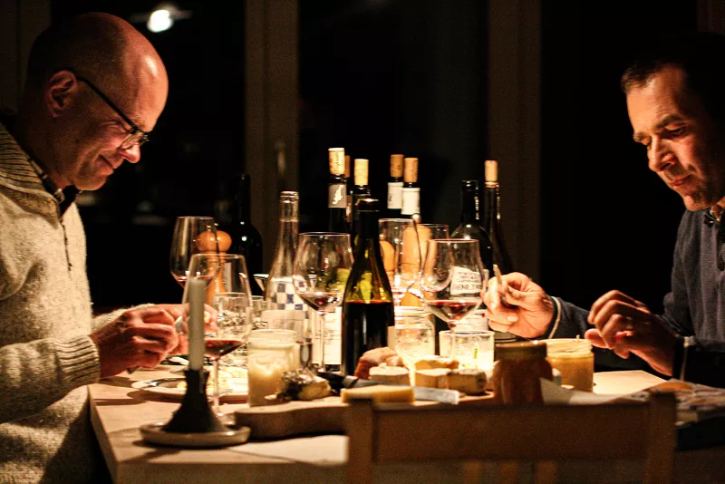 Wein und Essen gehören in Frankreich zusammen. Jede Region hat ihre eigenen Kombinationen 